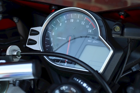 FIREBLADE 1000RR SC59 ABS MOTORBIKE 999 MANUAL PETROL