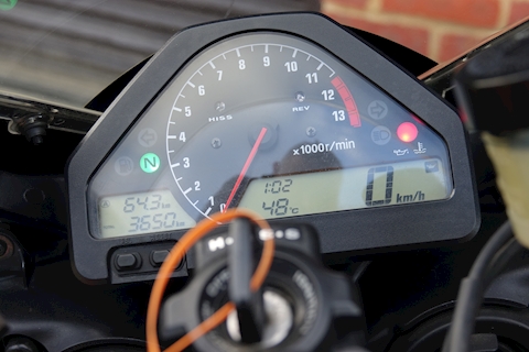 CBR1000RR SC57 MOTOR CYCLE 998 MANUAL PETROL