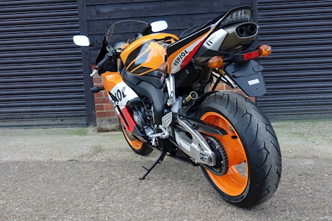 CBR1000RR SC57 MOTOR CYCLE 998 MANUAL PETROL