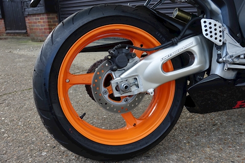 CBR1000RR SC57 MOTOR CYCLE 998 MANUAL PETROL