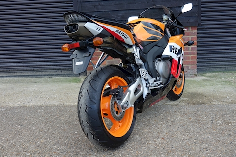 CBR1000RR SC57 MOTOR CYCLE 998 MANUAL PETROL
