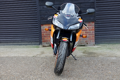 CBR1000RR SC57 MOTOR CYCLE 998 MANUAL PETROL