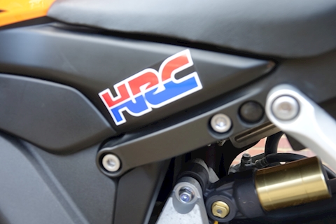 CBR1000RR SC57 MOTOR CYCLE 998 MANUAL PETROL