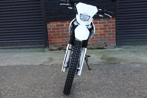 XR230 MOTARD (MD36) MOTOR CYCLE 223 MANUAL PETROL