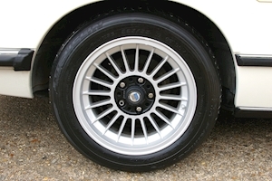 B9 E24 3.5/1 Coupe Automatiic 3500 2dr Coupe Automatic Petrol