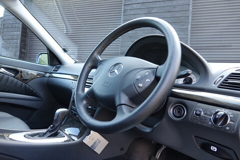 E320 Avantgarde Estate 7 G-Tronic Automatic Estate 3.2 Automatic Petrol