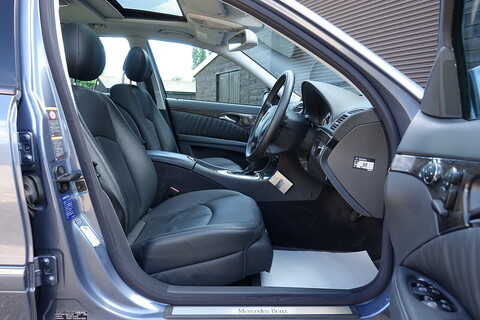 E320 Avantgarde Estate 7 G-Tronic Automatic Estate 3.2 Automatic Petrol