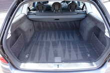 Mercedes-Benz E-Class E320 Avantgarde Estate Automatic 