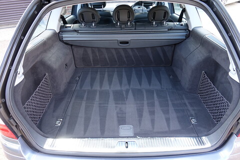 E320 Avantgarde Estate 7 G-Tronic Automatic Estate 3.2 Automatic Petrol