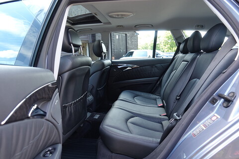 E320 Avantgarde Estate 7 G-Tronic Automatic Estate 3.2 Automatic Petrol