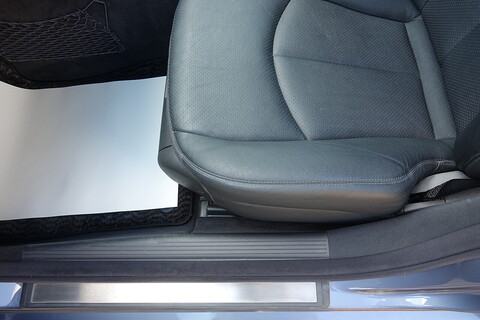 E320 Avantgarde Estate 7 G-Tronic Automatic Estate 3.2 Automatic Petrol
