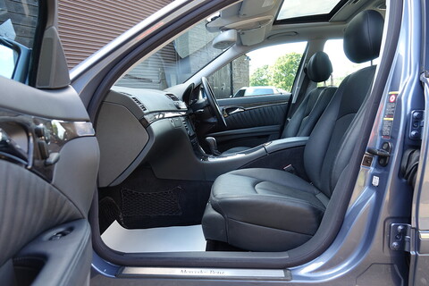 E320 Avantgarde Estate 7 G-Tronic Automatic Estate 3.2 Automatic Petrol