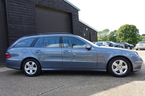 E320 Avantgarde Estate 7 G-Tronic Automatic Estate 3.2 Automatic Petrol