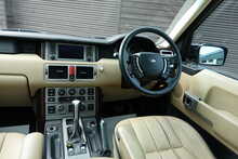 Land Rover Range Rover 4.4 V8 Vogue AWD Automatic 