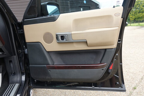 Range Rover 4.4 V8 Vogue Petrol AWD Automatic (ULEZ Compliant, New MOT, Major Service)