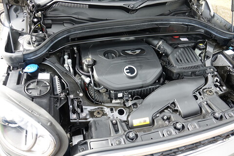 1.5 7.6kWh Cooper SE Auto ALL4 Euro 6  Hatchback 1500 Automatic Petrol Hybrid