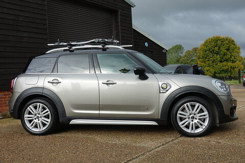 1.5 7.6kWh Cooper SE Auto ALL4 Euro 6  Hatchback 1500 Automatic Petrol Hybrid