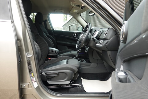 1.5 7.6kWh Cooper SE Auto ALL4 Euro 6  Hatchback 1500 Automatic Petrol Hybrid