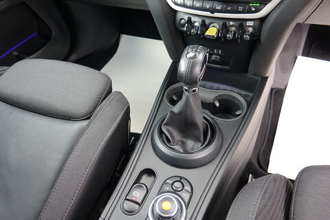 1.5 7.6kWh Cooper SE Auto ALL4 Euro 6  Hatchback 1500 Automatic Petrol Hybrid