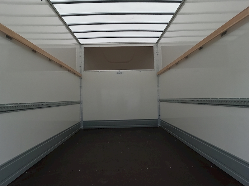 Maxus Deliver 9 Luton Tail Lift Base LWB - N1307