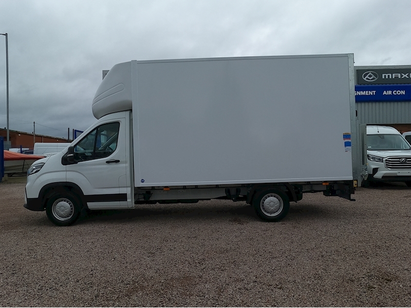 Maxus Deliver 9 Luton Tail Lift Base LWB - N1307
