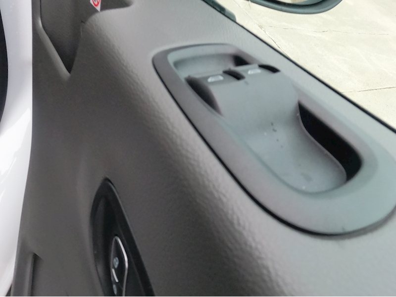 Ford Transit Double Cab Tipper DRW 350 Leader 1-Way Double Cab Tipper DRW L3 EU6 - N1309