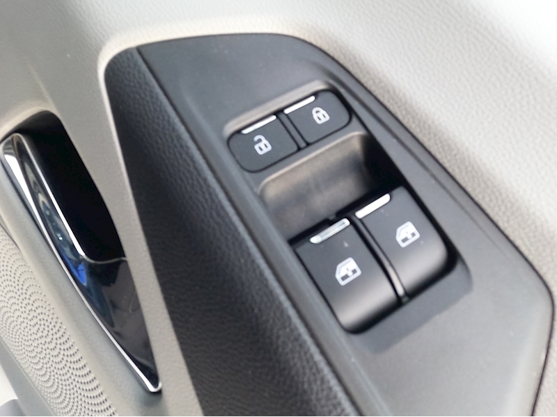 Maxus eDeliver 9 Lh Lux 88.5Kwh - N1361