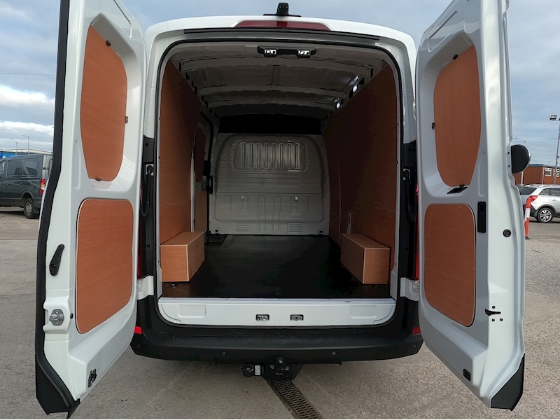 Maxus eDeliver 9 Lh Lux 88.5Kwh - N1361