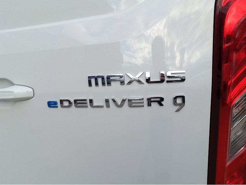 Maxus eDeliver 9 Lh Lux 88.5Kwh - N1361