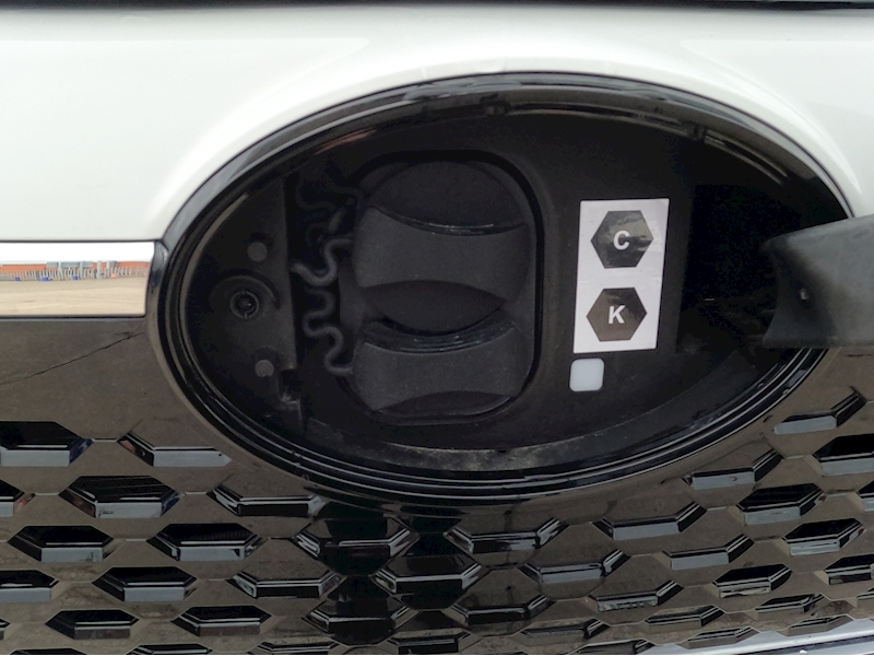 Maxus eDeliver 9 Lh Lux 88.5Kwh - N1361