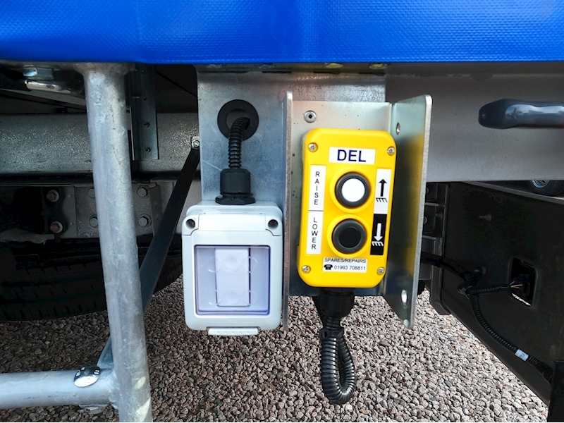 Maxus Deliver 9 Base Lwb Curtainside Tail Lift - N1362