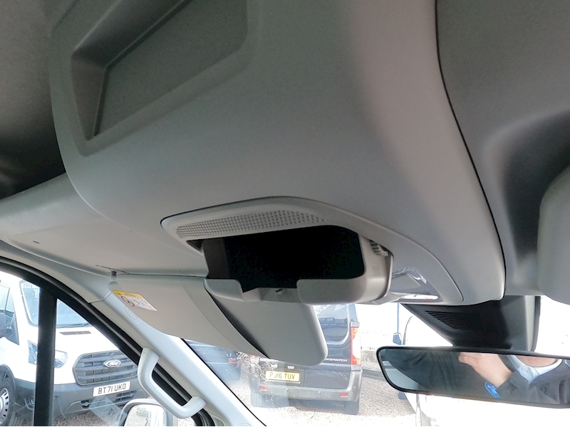 Maxus Deliver 9 Base Lwb Curtainside Tail Lift - N1362