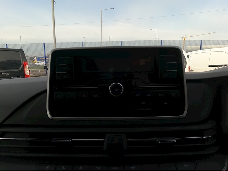 Maxus Deliver 9 Base Lwb Curtainside Tail Lift - N1362