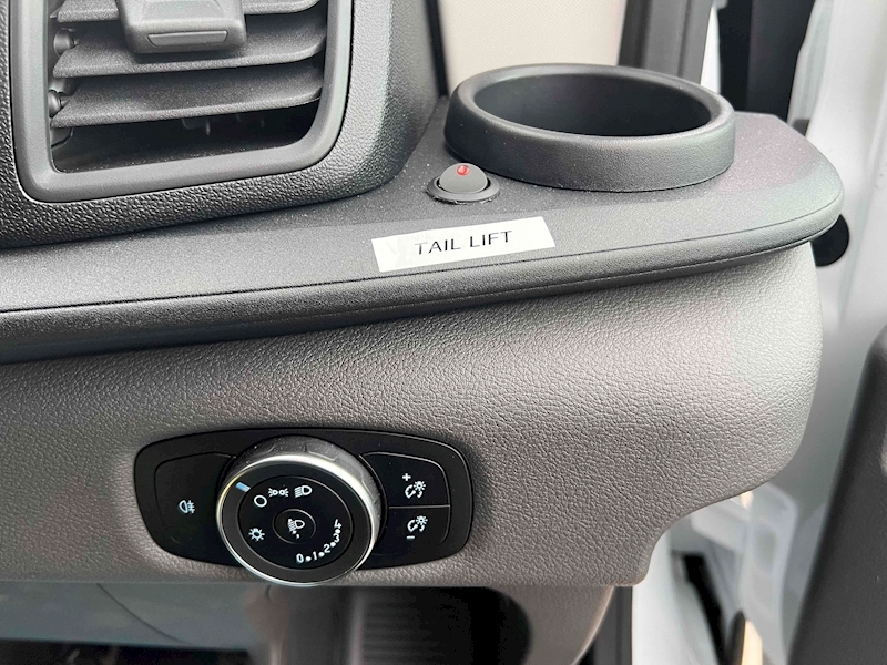 Ford Transit 350 Leader SRW L4 Luton Tail Lift - N1770