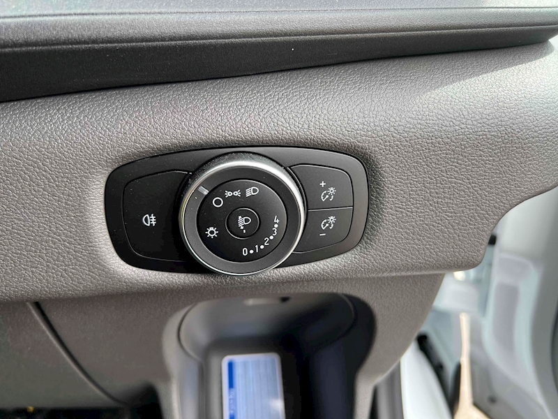 Ford Transit 350 L2 C/C Srw Tipper - N1876