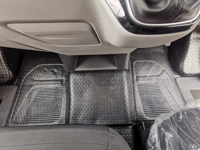 Maxus Deliver 9 Lux Lh P/V L3h2 RWD - N364