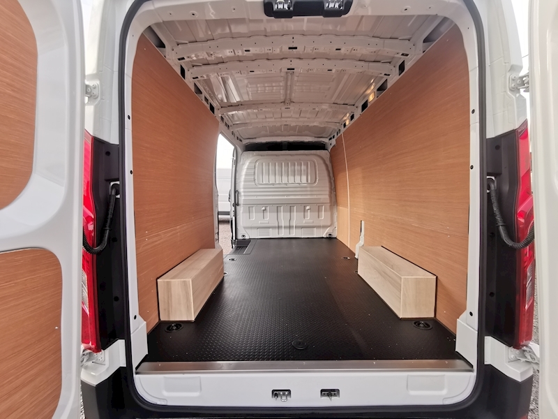 Maxus Deliver 9 Base Lh P/V L3h2 RWD - N365