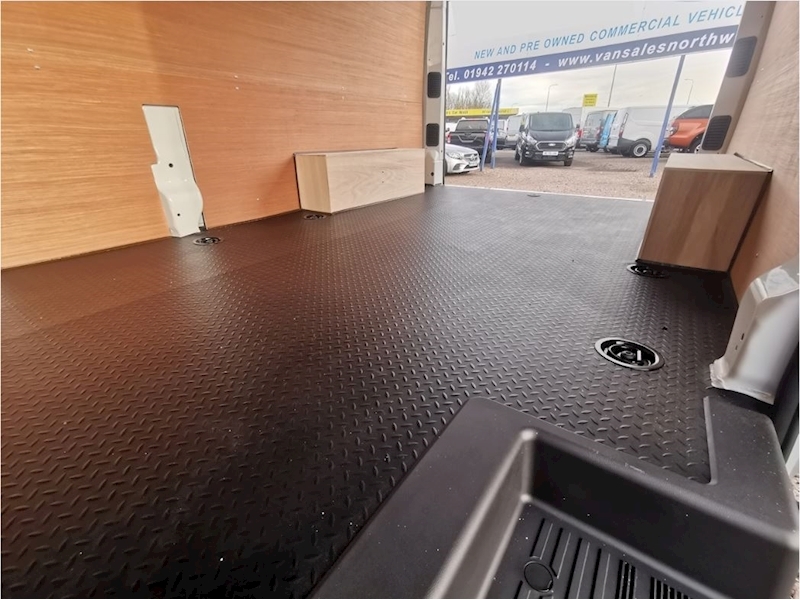 Maxus Deliver 9 Base Lh P/V L3h2 RWD - N365