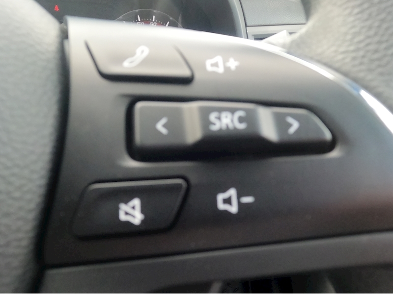 Maxus Deliver 9 LH Lux FWD P/V - N759