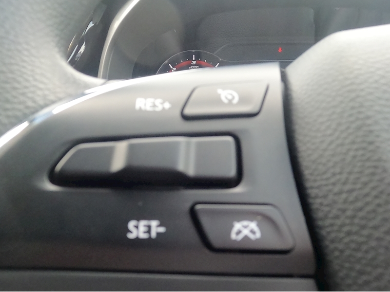 Maxus Deliver 9 LH Lux FWD P/V - N759