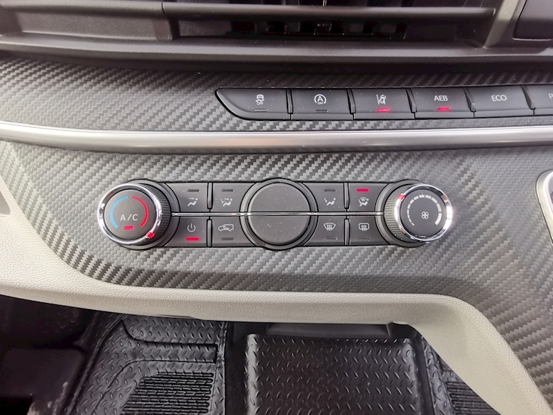 MAXUS Deliver 9 D20 LH Base RWD - U1143