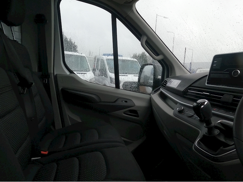 MAXUS Deliver 9 Luton Tail Lift - U1338