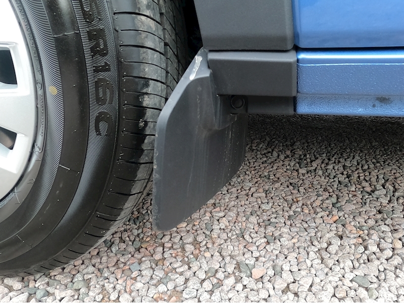 Maxus Deliver 9 Lux Lh P/V - U1345