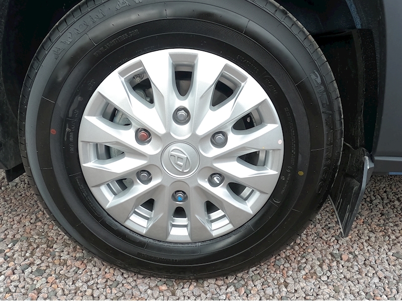 Maxus Deliver 9 Lux Lh P/V - U1345