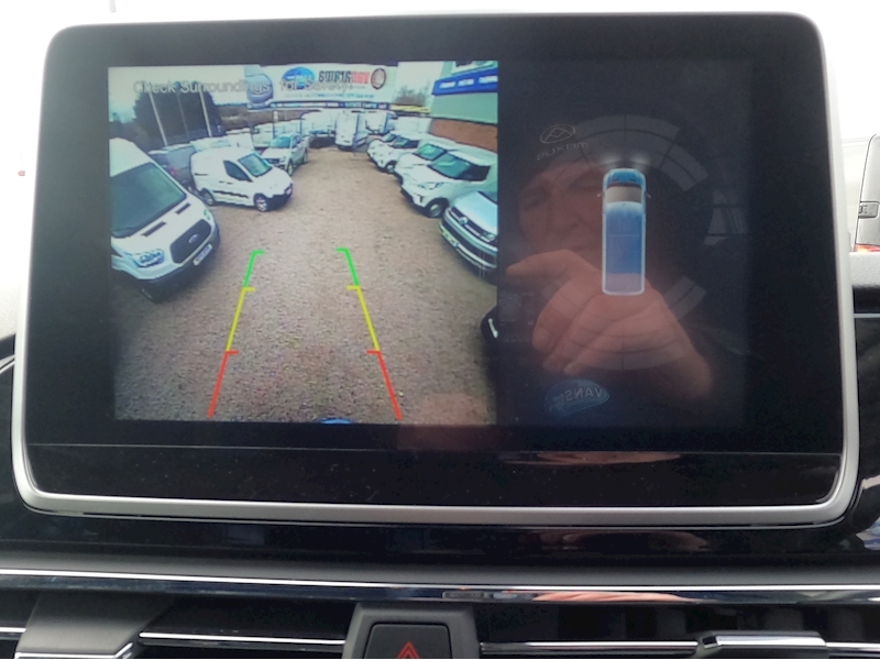 Maxus Deliver 9 Lux Lh P/V - U1345