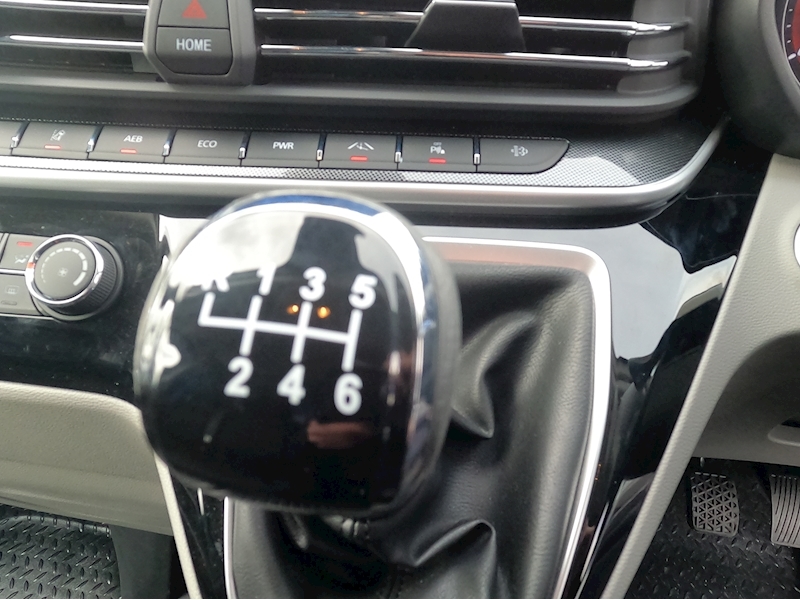 Maxus Deliver 9 Lux Lh P/V - U1345