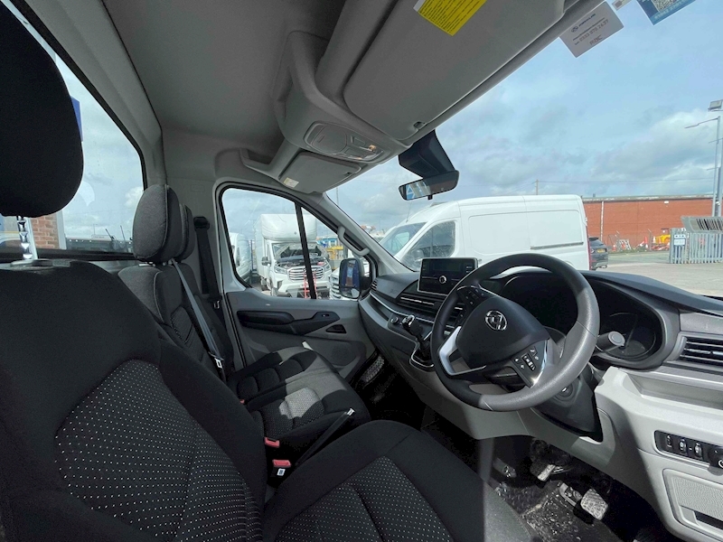 Maxus Deliver 9 Base DRW C/C - U1372