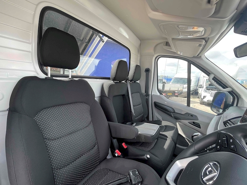 Maxus Deliver 9 Base DRW C/C - U1372