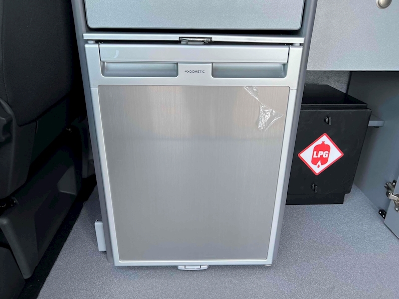 Volkswagen Transporter TDI T28 Highline - U1467