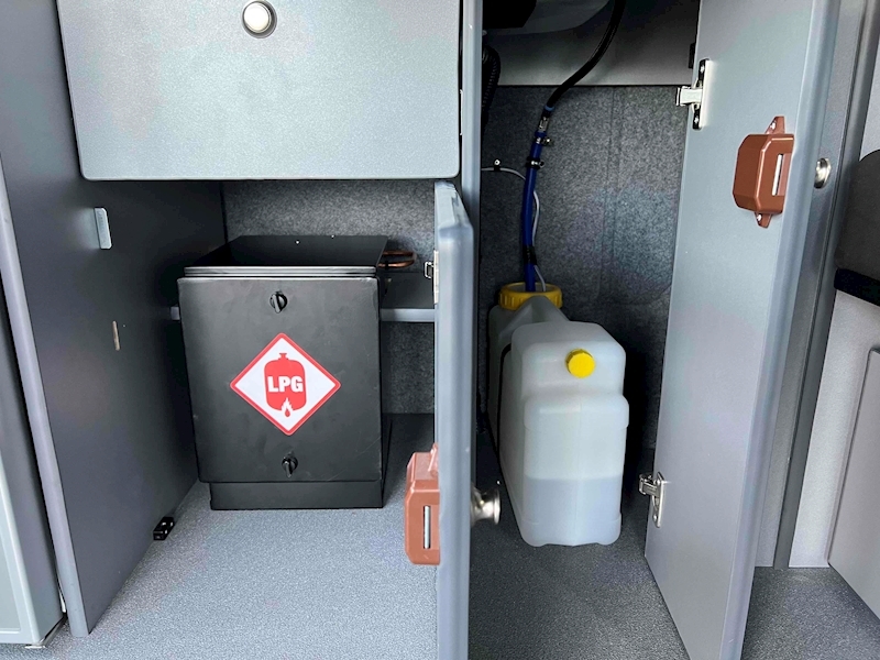 Volkswagen Transporter TDI T28 Highline - U1467